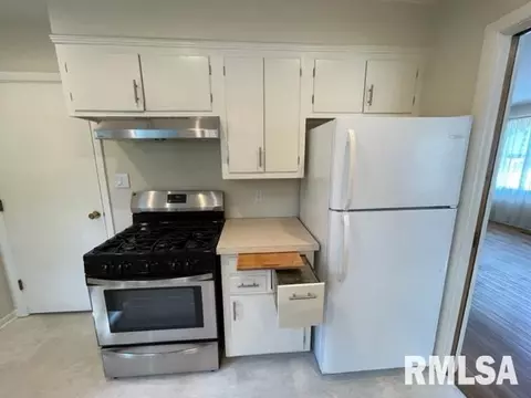 627 E Washington St, Macomb, IL 61455 photo 10