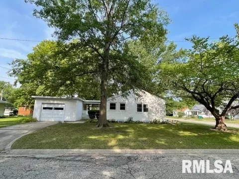 627 E Washington St, Macomb, IL 61455 photo 3