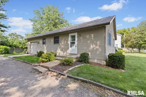 507 W Mt Vernon St, Metamora, IL 61548