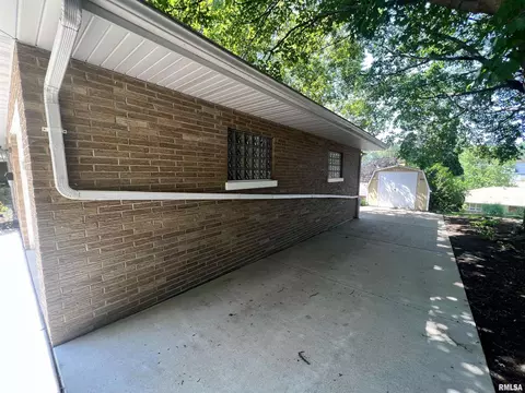 509 W Crestwood Dr, Eureka, IL 61530 photo 40