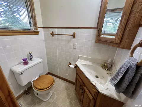 509 W Crestwood Dr, Eureka, IL 61530 photo 15