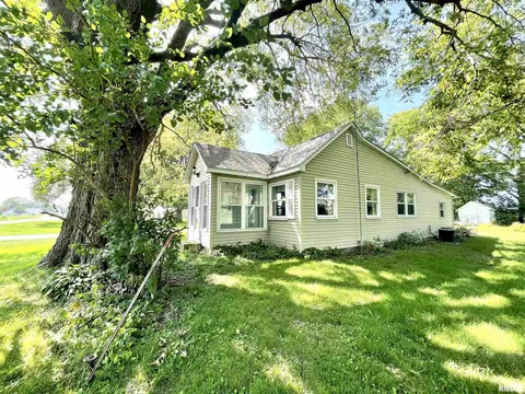 2603 W Main St, Edelstein, IL 61526 photo 5