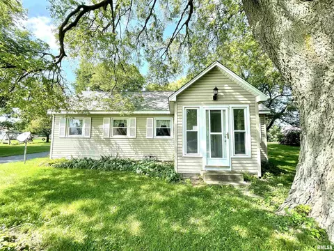 2603 W Main St, Edelstein, IL 61526 photo 3