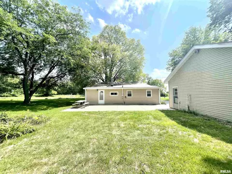 2603 W Main St, Edelstein, IL 61526 photo 8