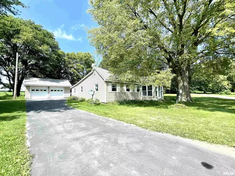 2603 W Main St, Edelstein, IL 61526