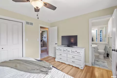 909 Hampton Rd, Washington, IL 61571 photo 22
