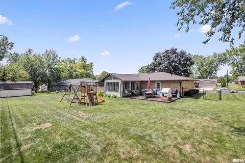 909 Hampton Rd, Washington, IL 61571 photo 36