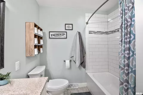 909 Hampton Rd, Washington, IL 61571 photo 15