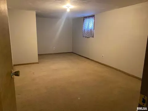 532 N Randolph St, Macomb, IL 61455 photo 13