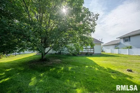 1013 Redbud Ln, Eureka, IL 61530 photo 35