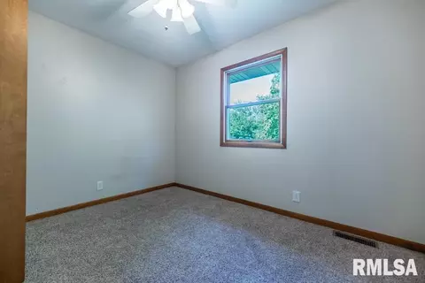 1013 Redbud Ln, Eureka, IL 61530 photo 29