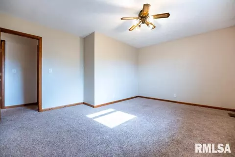1013 Redbud Ln, Eureka, IL 61530 photo 25