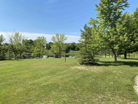 202 Elm Cir, Eureka, IL 61530 photo 41