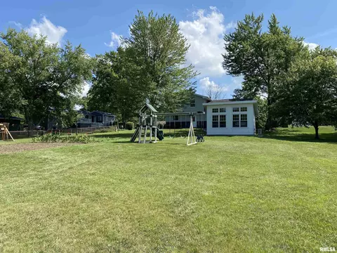 202 Elm Cir, Eureka, IL 61530 photo 39