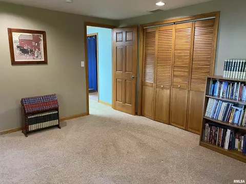 202 Elm Cir, Eureka, IL 61530 photo 34