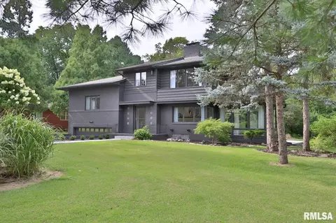 443 Detweiller Dr, Peoria, IL 61615