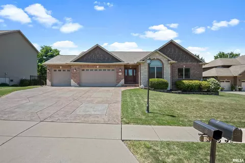118 Shadow Crk, Washington, IL 61571