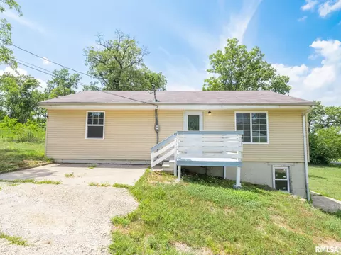 21785 County Road 2300 N Rd, Topeka, IL 61567