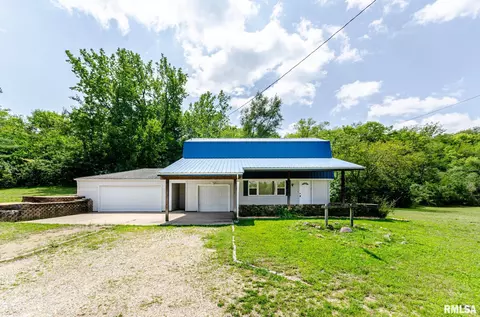 6931 Bass Rd, Manito, IL 61546