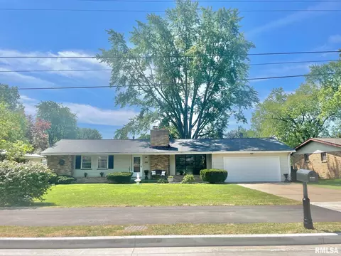 330 W Glen Ave, Peoria, IL 61614