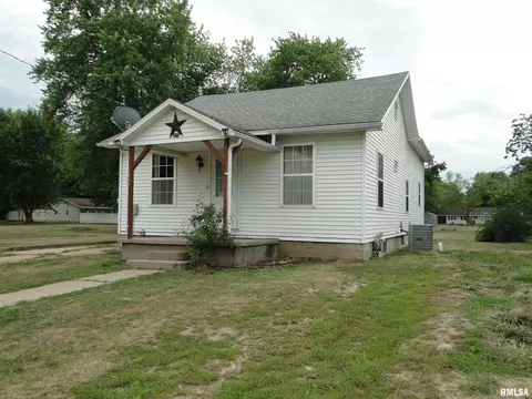 305 Maple St, Augusta, IL 62311 photo 19