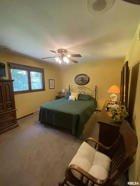 24450 E Oak Park Rd, Canton, IL 61520 photo 41