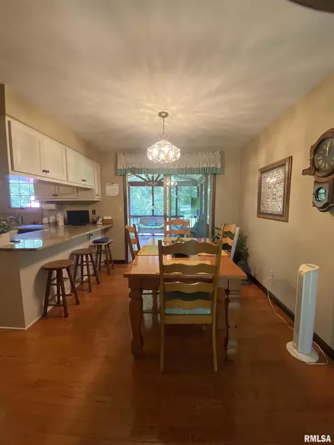 24450 E Oak Park Rd, Canton, IL 61520 photo 22