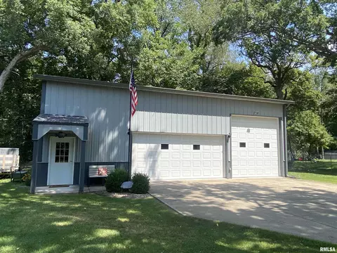 24450 E Oak Park Rd, Canton, IL 61520 photo 9