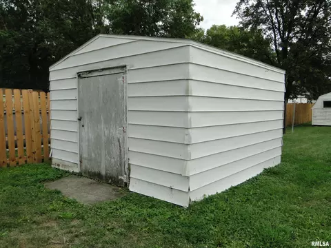 520 W Jefferson St, Macomb, IL 61455 photo 13