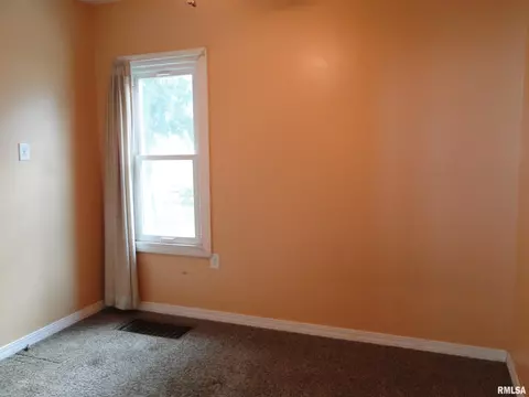 520 W Jefferson St, Macomb, IL 61455 photo 9