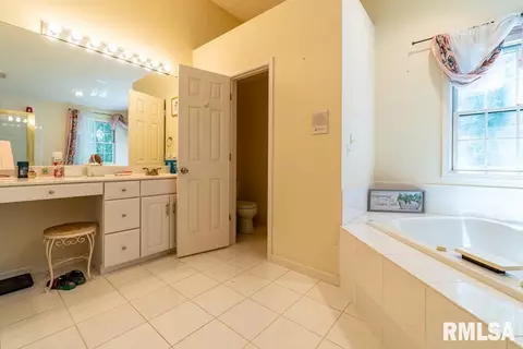 7109 S Ridgebrook Dr, Mapleton, IL 61547 photo 32