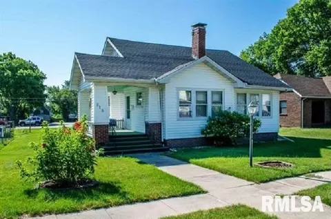 818 N 5th St, Chillicothe, IL 61523