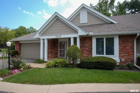 7215 N Willow Bend Pt, Peoria, IL 61614