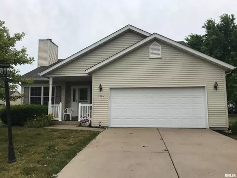 1520 Willow Dr, Washington, IL 61571