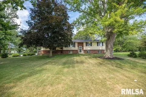 5719 Kickapoo Edwards Rd, Edwards, IL 61528 photo 2