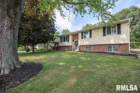 5719 Kickapoo Edwards Rd, Edwards, IL 61528 photo 3