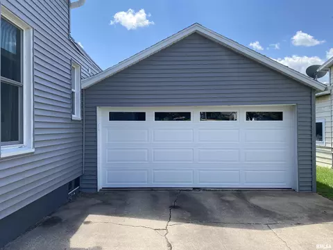 716 E Locust St, Canton, IL 61520 photo 62