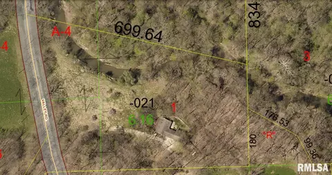 8800 Valley Rd, Hopedale, IL 61747