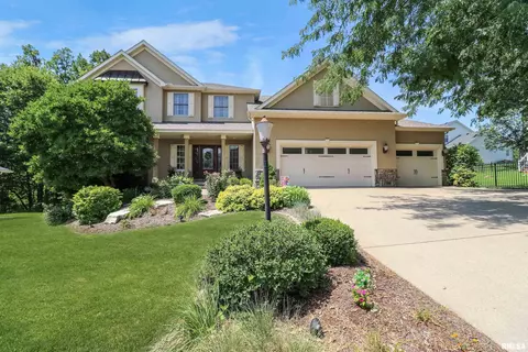 3916 W Crestridge Ct, Peoria, IL 61615