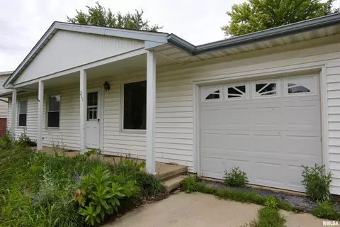 241 Briargate Rd, Washington, IL 61571