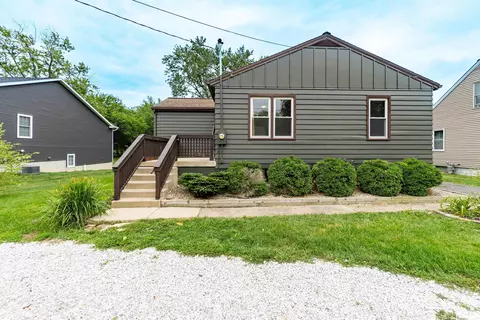 1908 W Blackberry Ln, Peoria, IL 61615