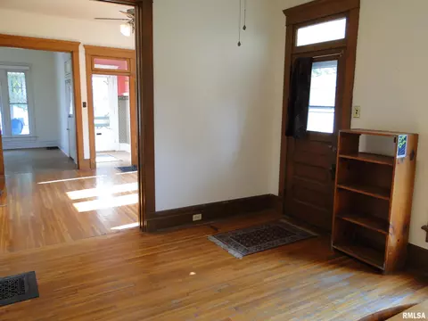 608 E Carroll St, Macomb, IL 61455 photo 11