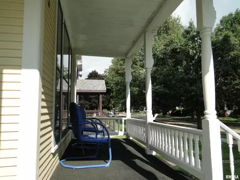 608 E Carroll St, Macomb, IL 61455 photo 18