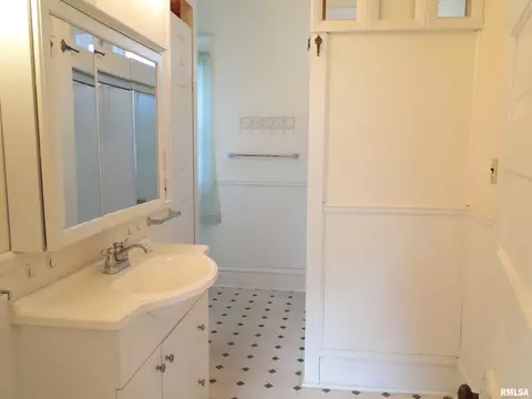 608 E Carroll St, Macomb, IL 61455 photo 15