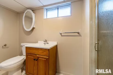409 Monroe St, Washington, IL 61571 photo 19