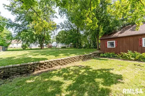 409 Monroe St, Washington, IL 61571 photo 22