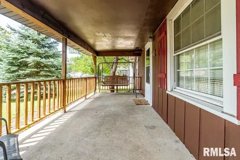 409 Monroe St, Washington, IL 61571 photo 26