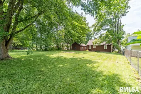 409 Monroe St, Washington, IL 61571 photo 23