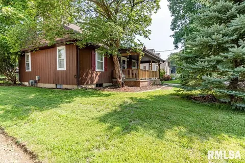 409 Monroe St, Washington, IL 61571 photo 28