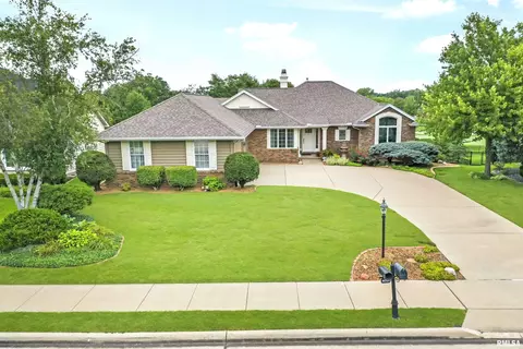 4031 W Talus Ct, Peoria, IL 61615